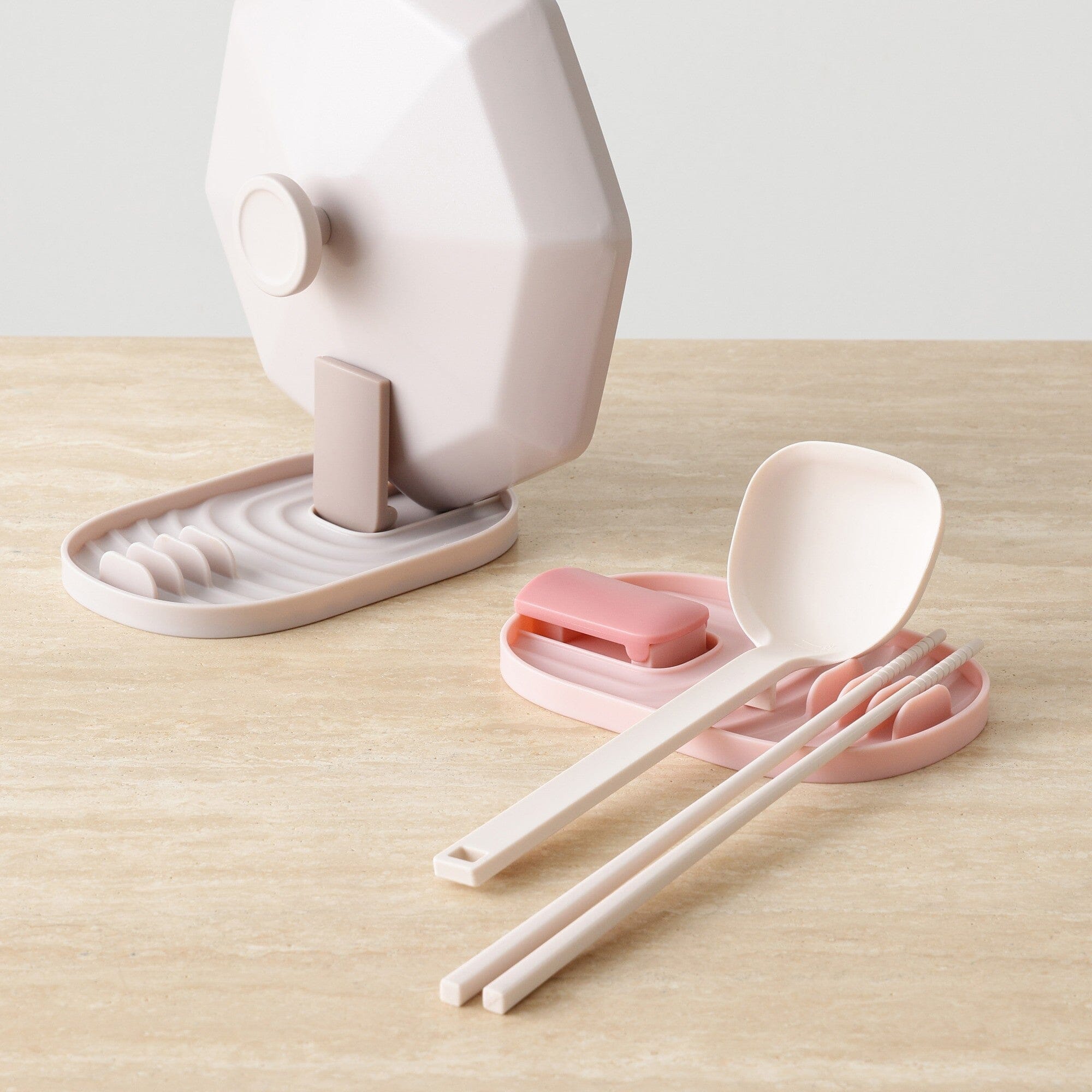 Pot Lid And Ladle Rest Pink