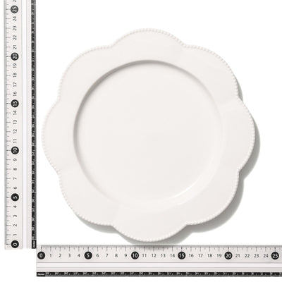 Blanche Plate Medium Flower White