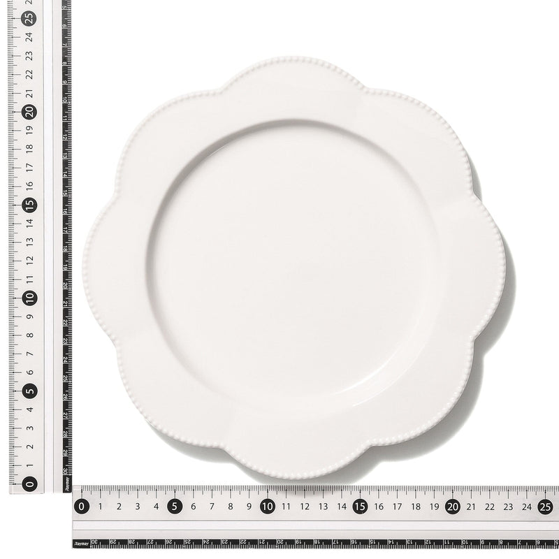 Blanche Plate Medium Flower White