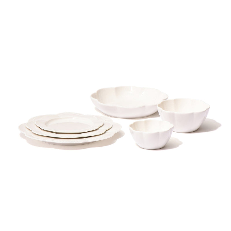 Blanche Plate Medium Flower White