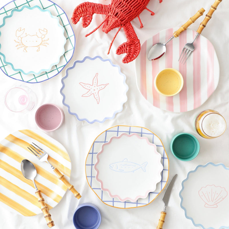 Craft Touch Plate Fish Medium Pink