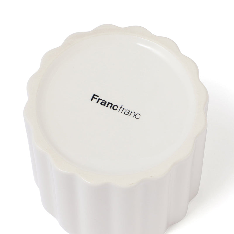 Scalloped Steaming Cup White
