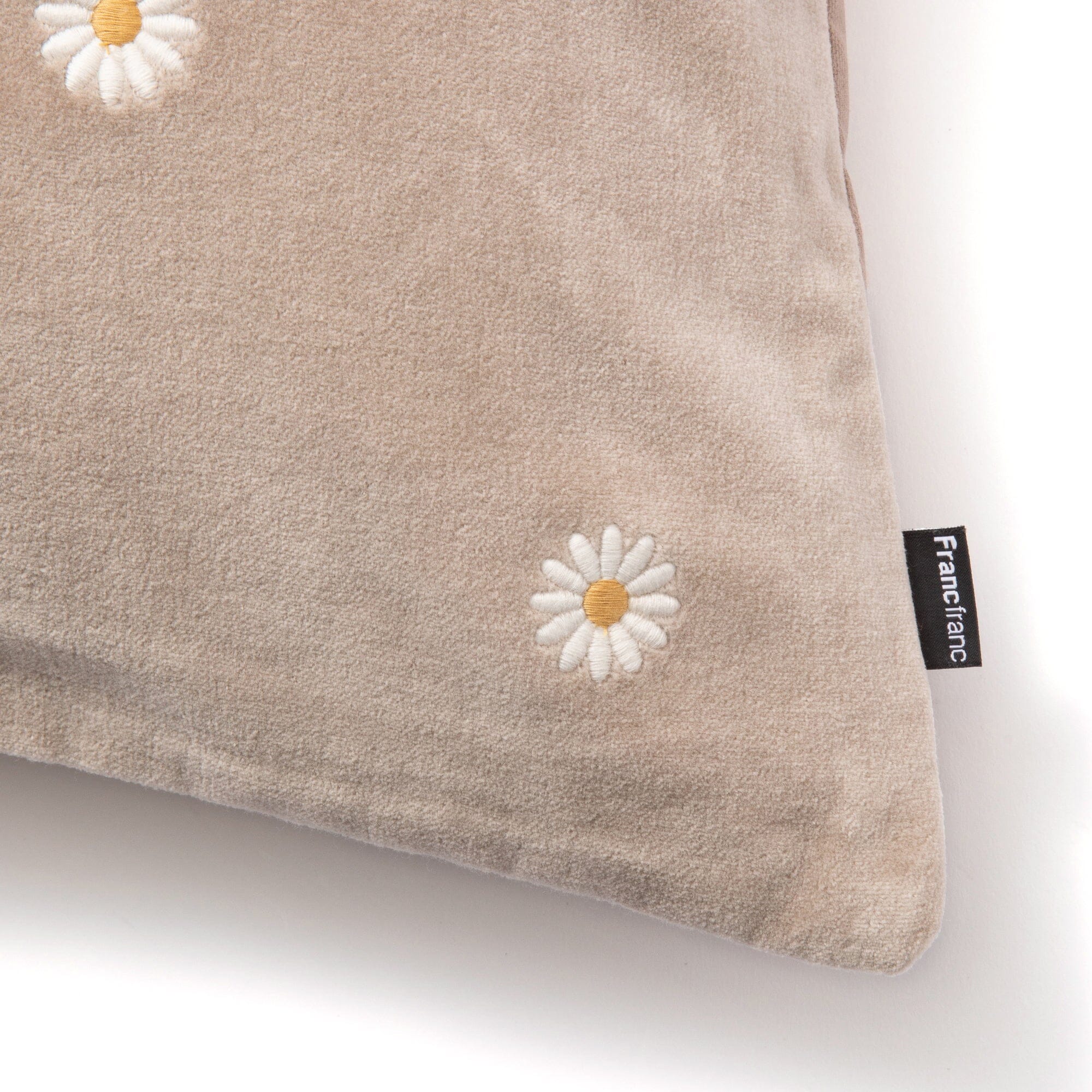 Emb Flower Cushion Cover 450 X 450 Beige