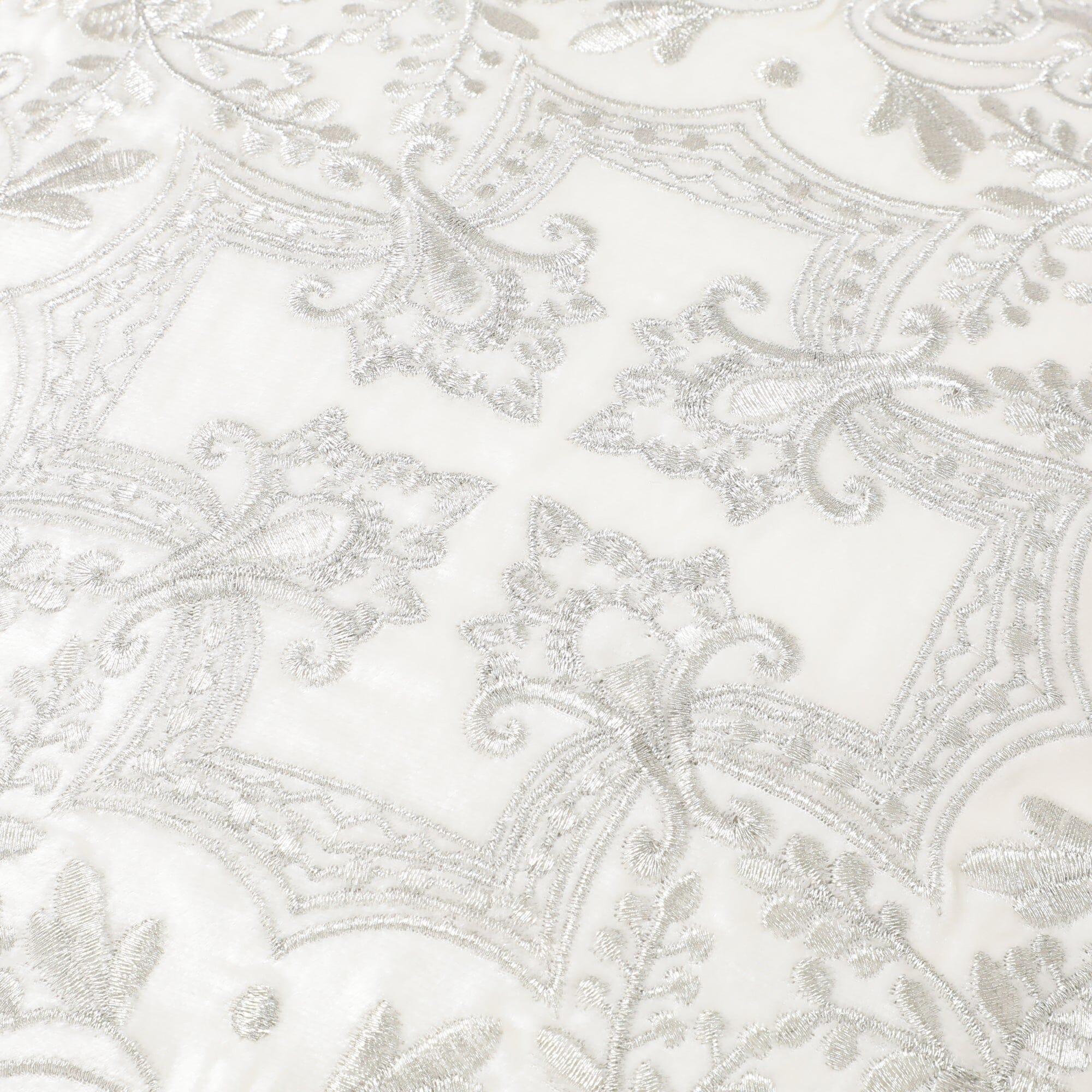 Emb Ornamentc Cushion Cover 450 X 450 White