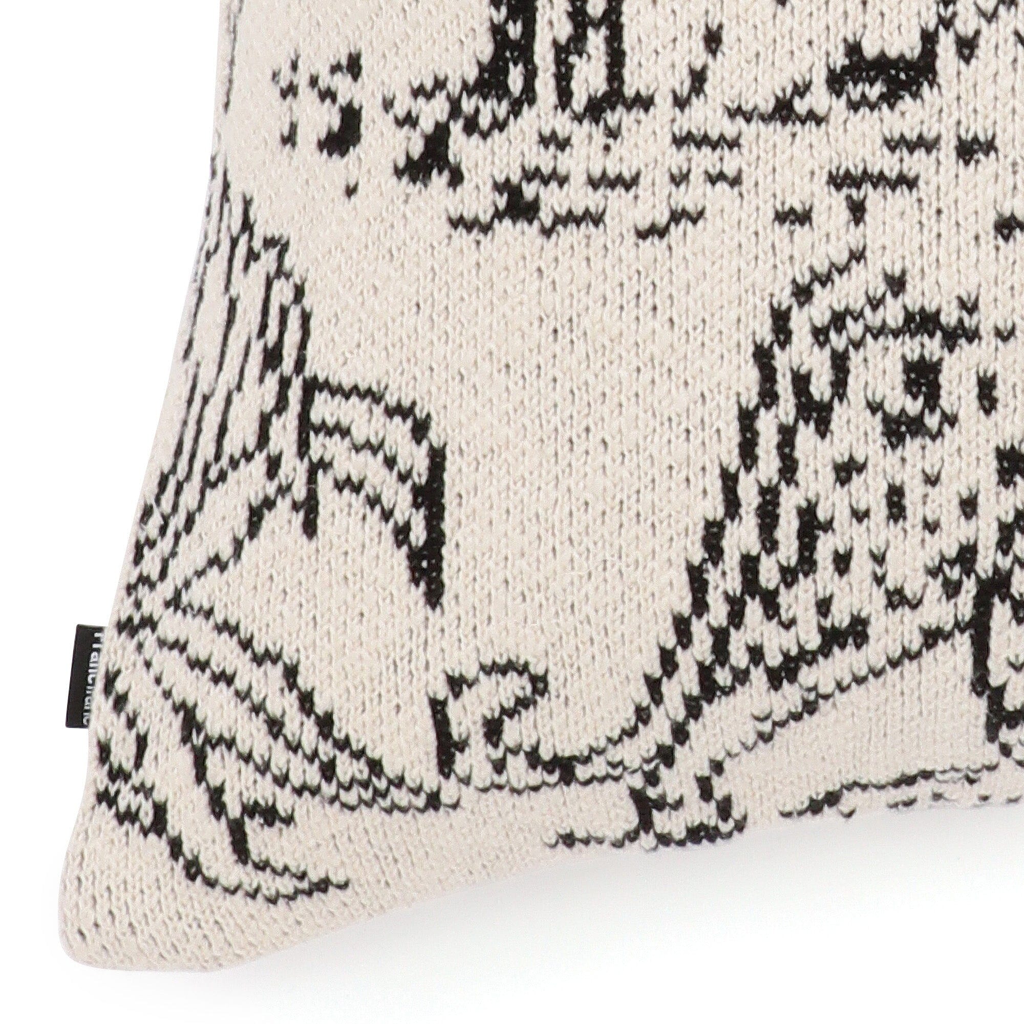 Animal Knit Cushion Cover 450 X 450 White