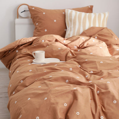 Daisy Embroidery Pillowcase 700X500 Beige