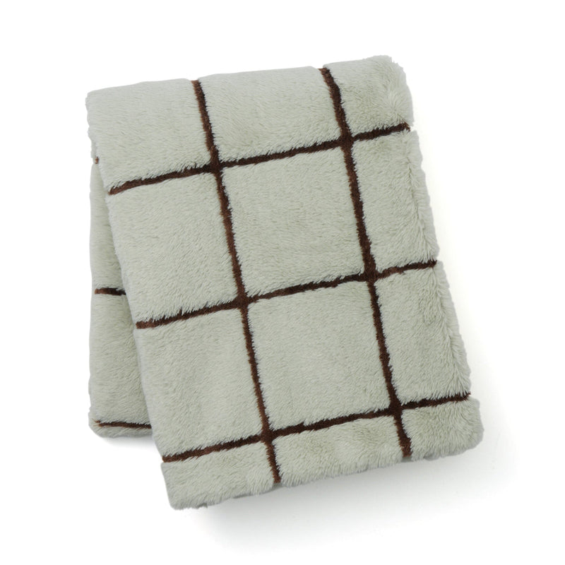Fur Throw  1700 X 1300 Mint