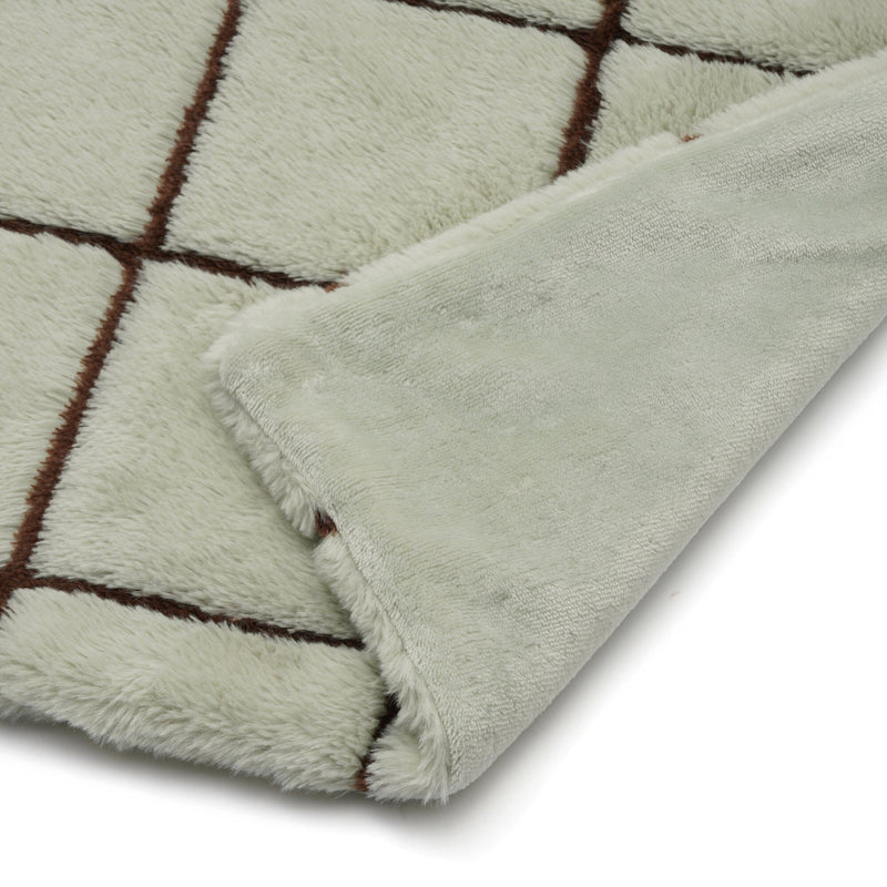 Fur Throw  1700 X 1300 Mint