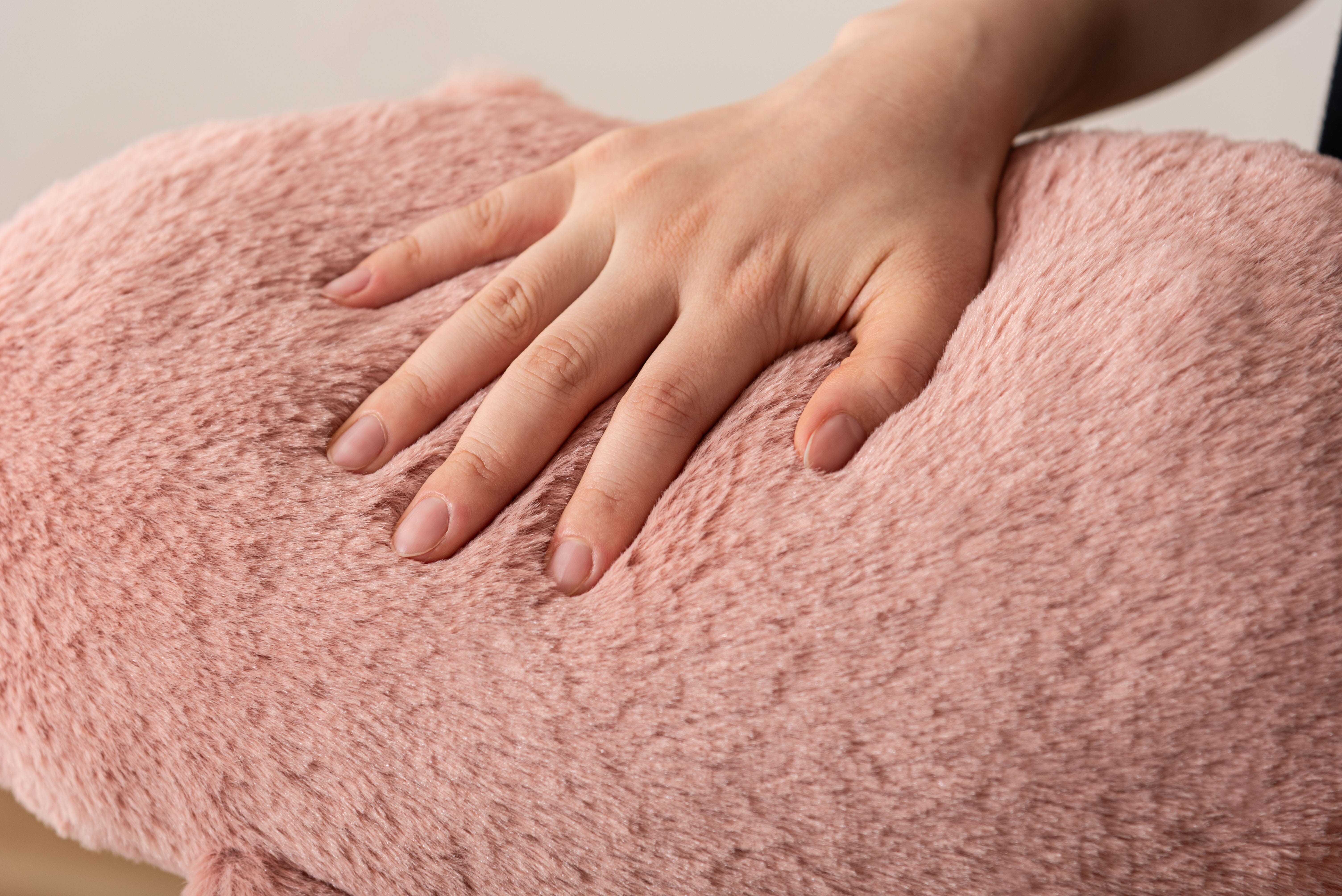 Yeti Hanging Cushion Pink