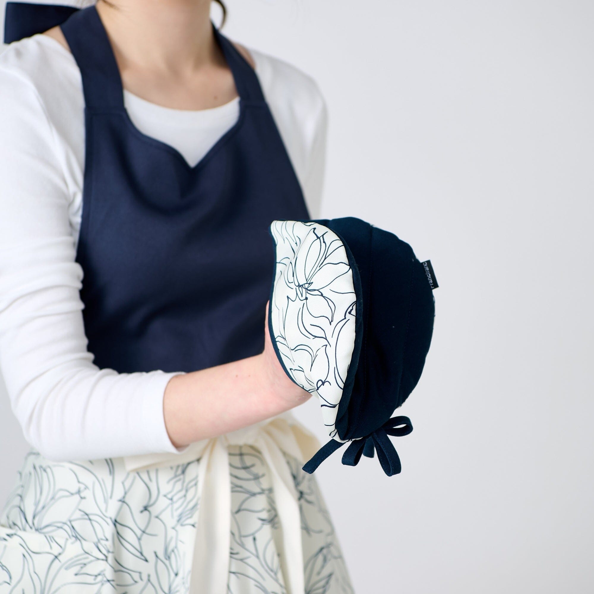 Ligne Pot Holder Blue