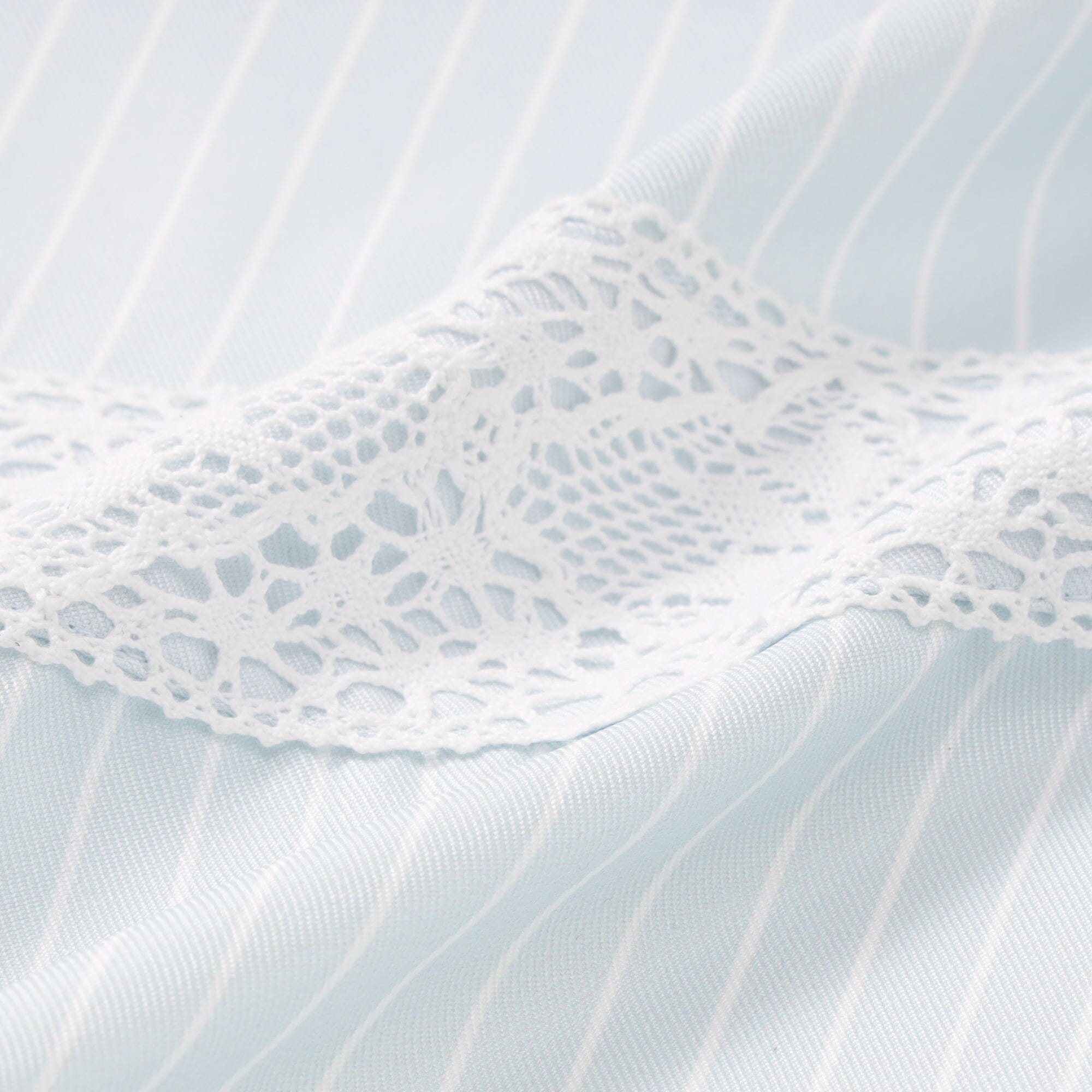 Lace Ribbon Full Apron Blue