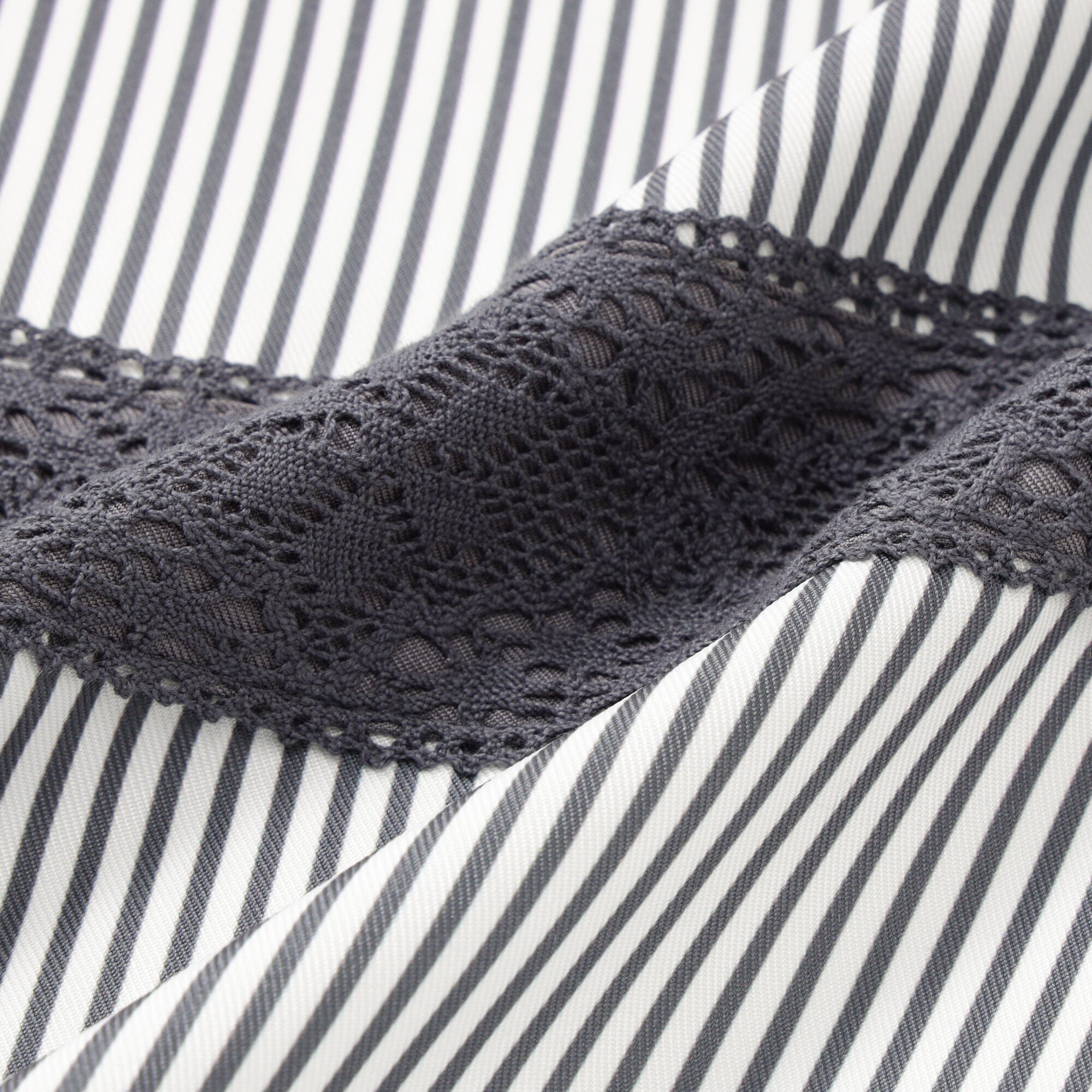 Lace Ribbon Full Apron Black