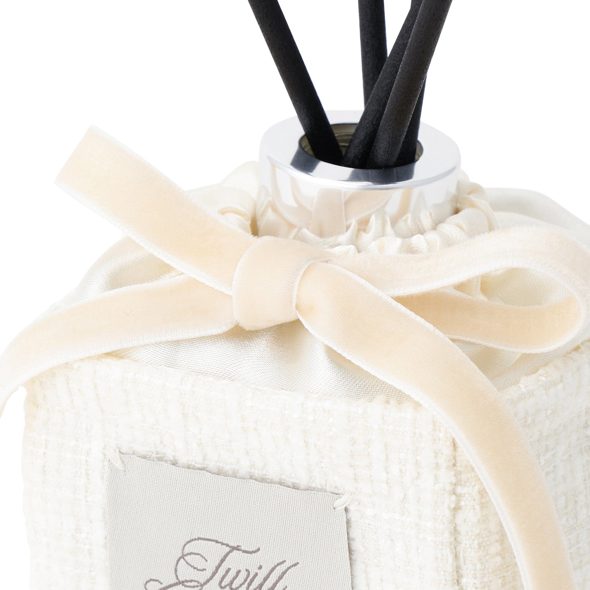 Twill Comfort Fragrance Diffuser White (Gentle musk and floral scent)