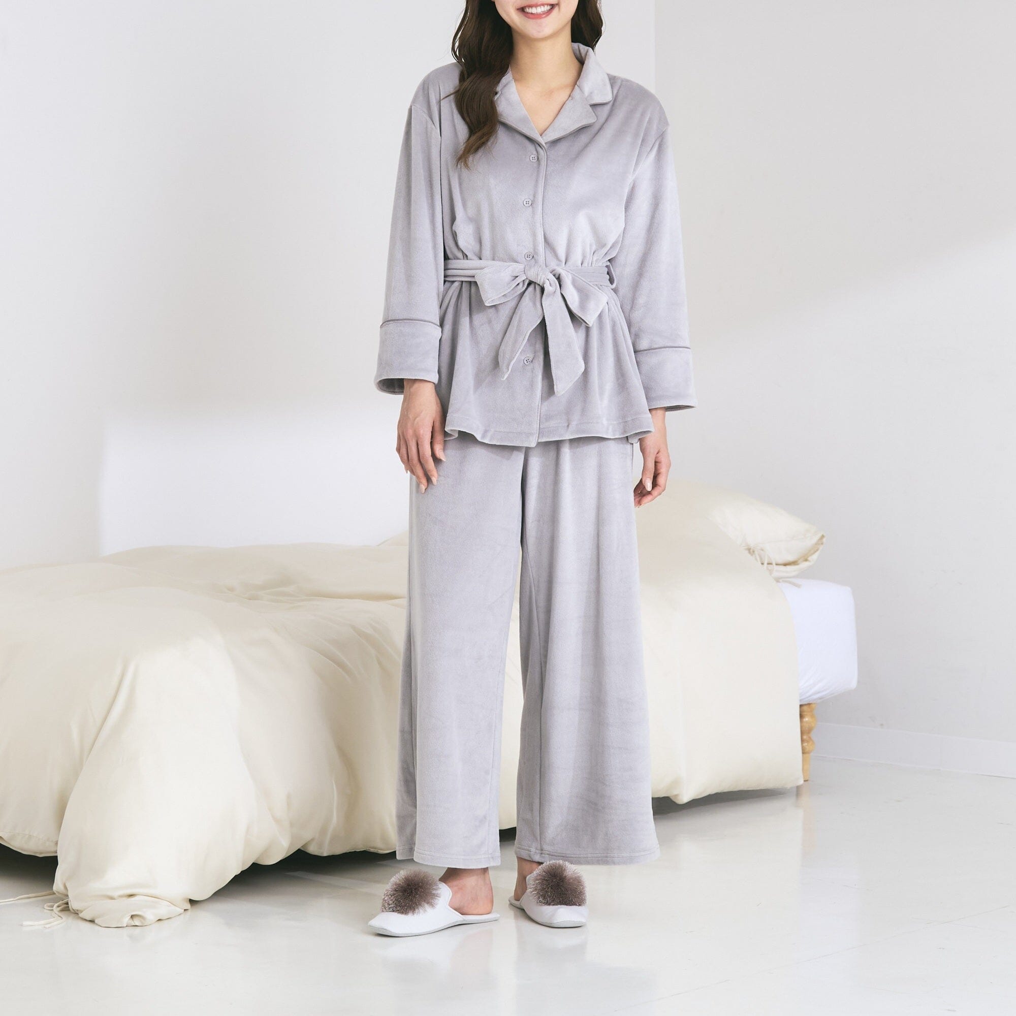 Hyaluronic Stretch Velour Pajama Gray