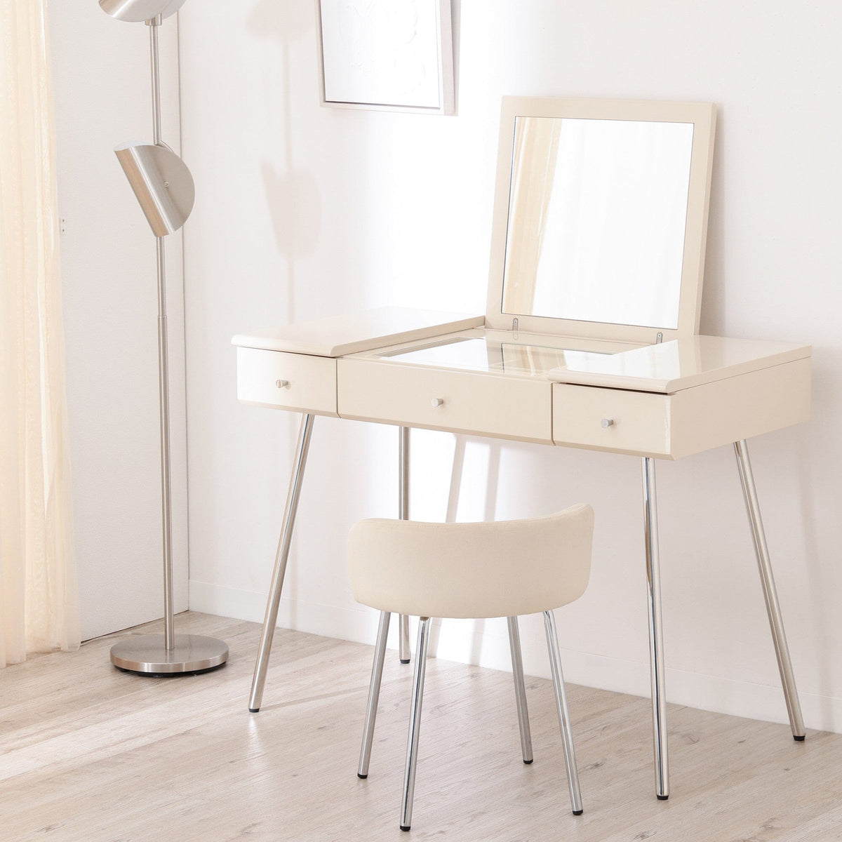 Plumor Stool Light Beige X Silver
