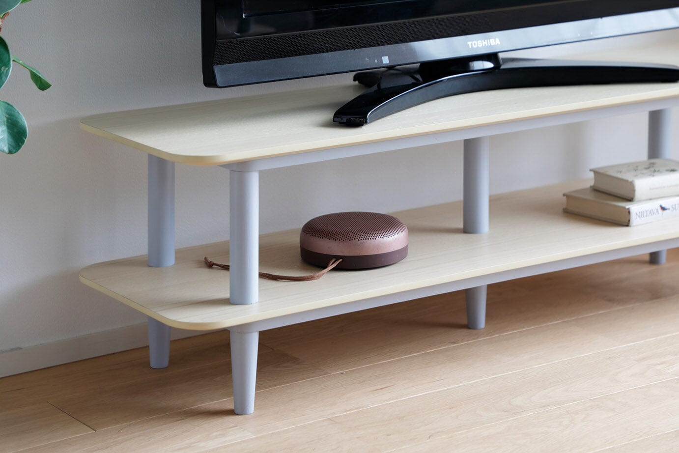Log  Low Table