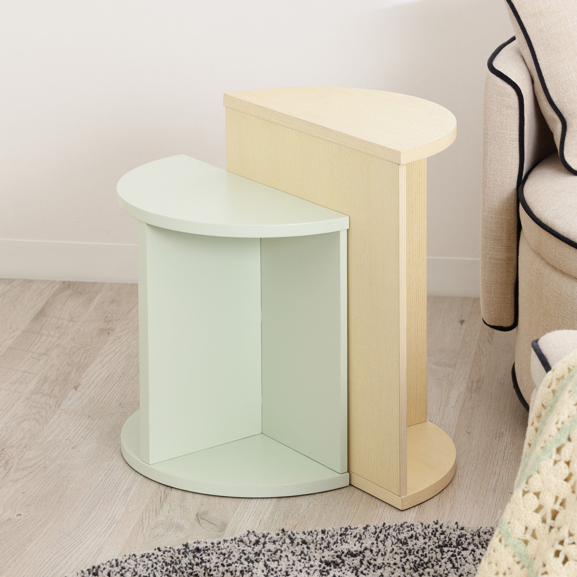 Lunette Side Table Low Light Green