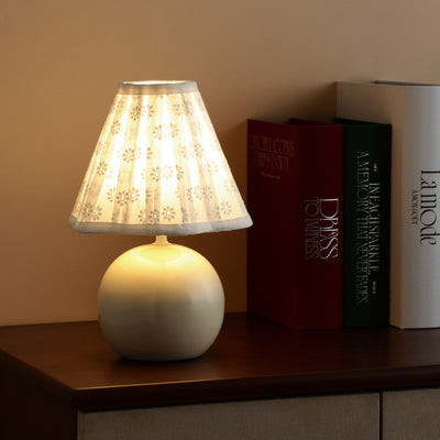 Lace Shade Mini Lamp White
