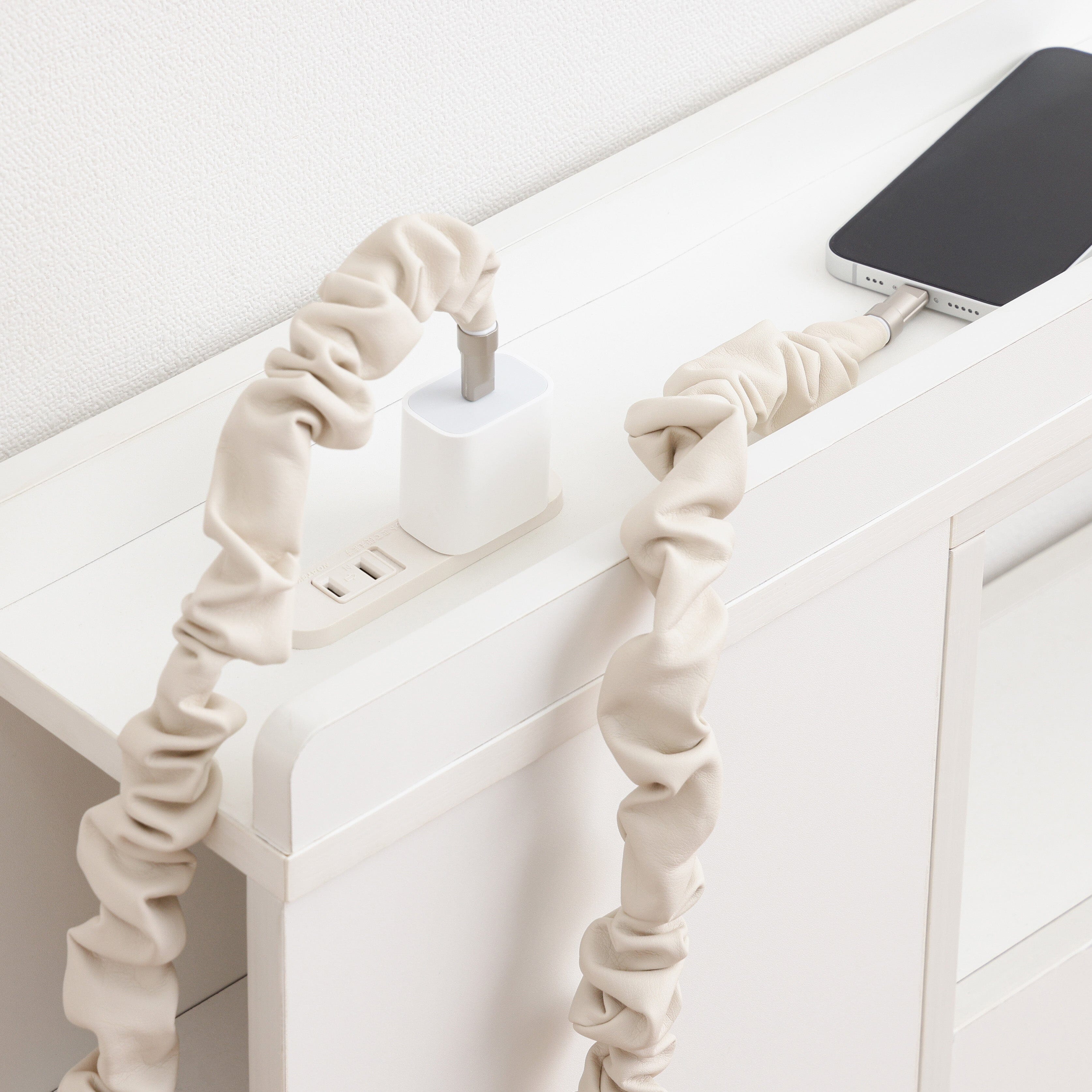 Smartphone Strap Usb Cable Ivory