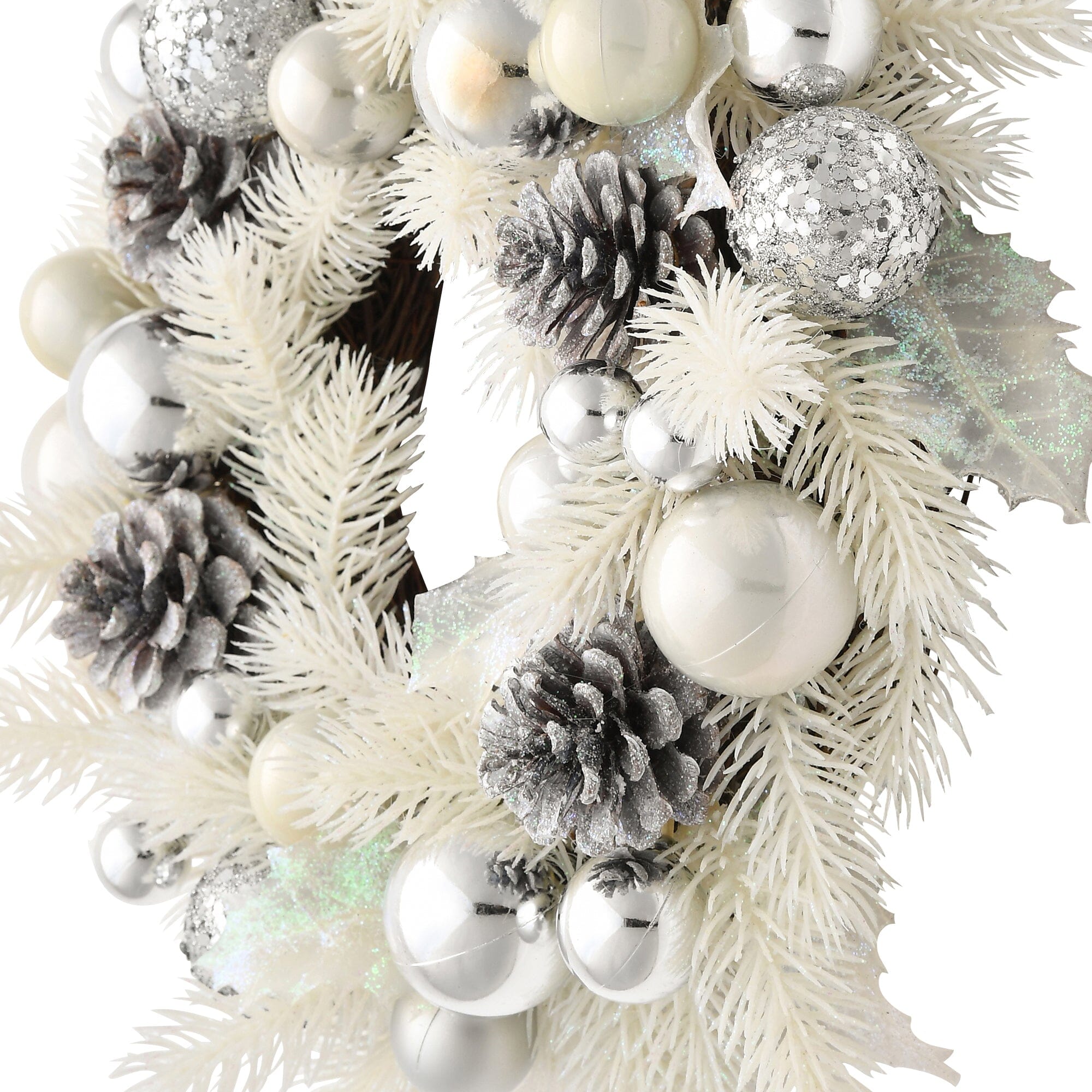 Wreath White Medium