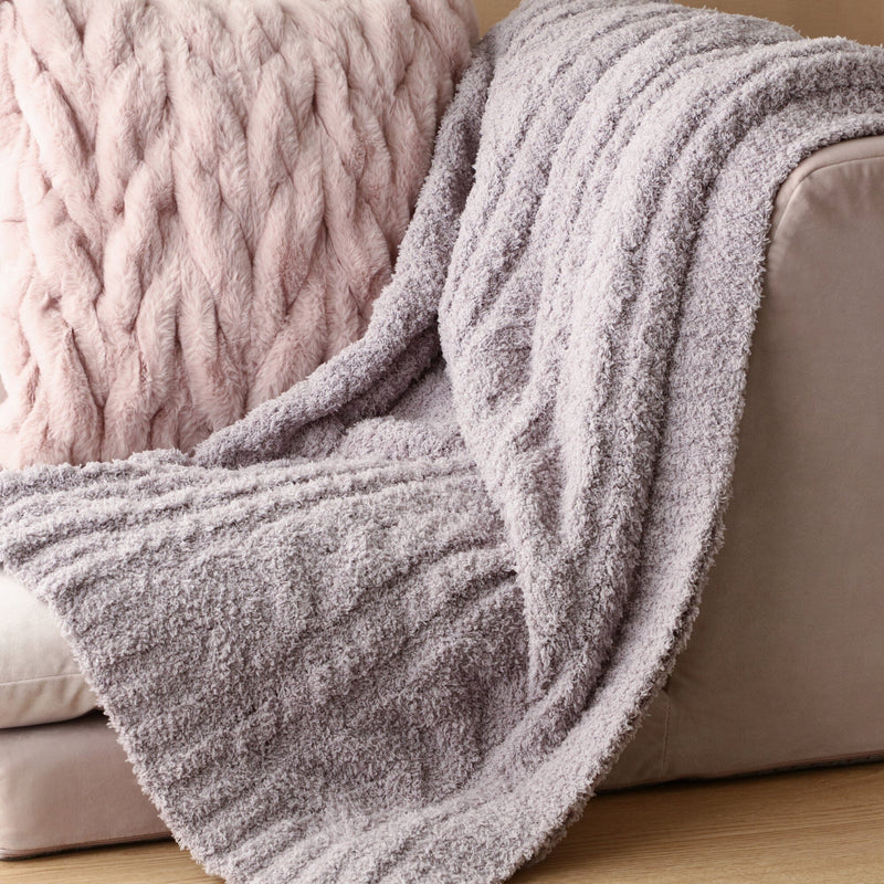 Fluffy cable knit throw (lap blanket) 1700 x 1300, gray