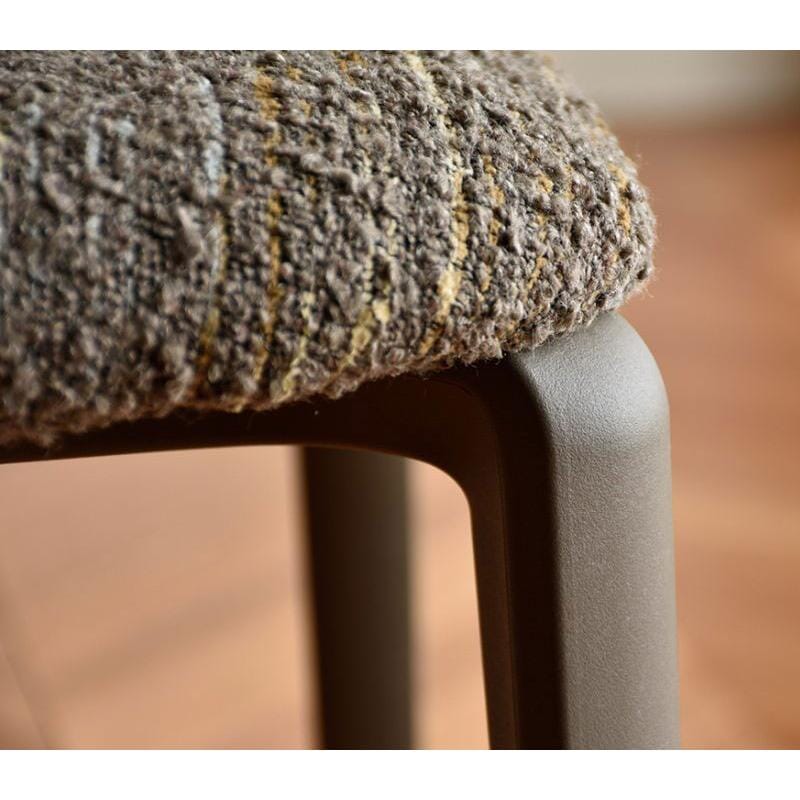 Lilamina Chair Brown