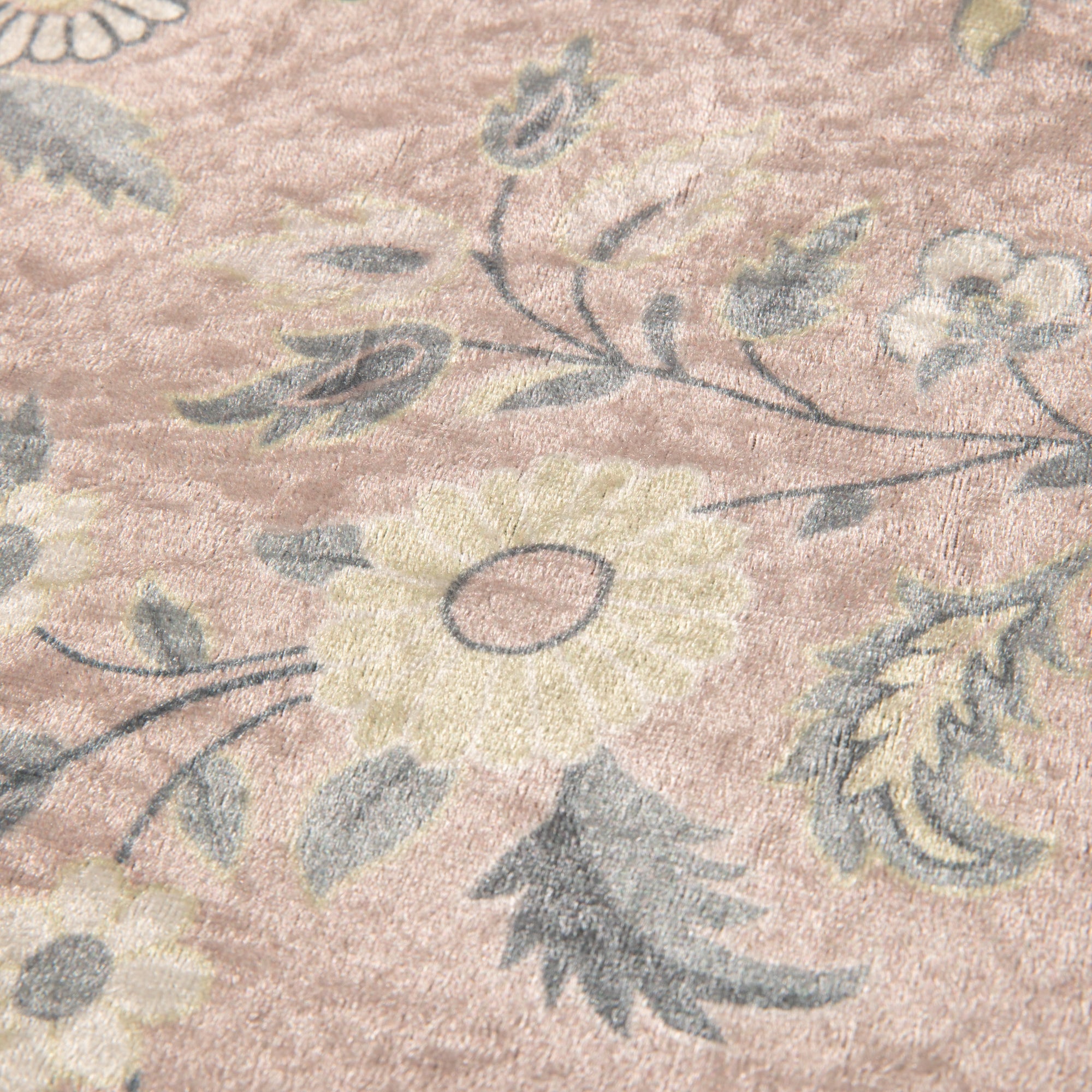 RAFFINE RUG SMALL PINK 1400 X 1000