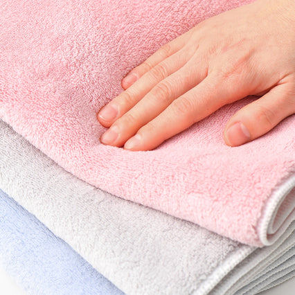 MICROFIBER FACE TOWEL SCALLOP LIGHT BLUE